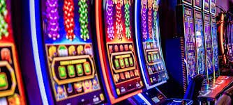 Filipino player celebrating a big win on ph999 live casino in the Philippines